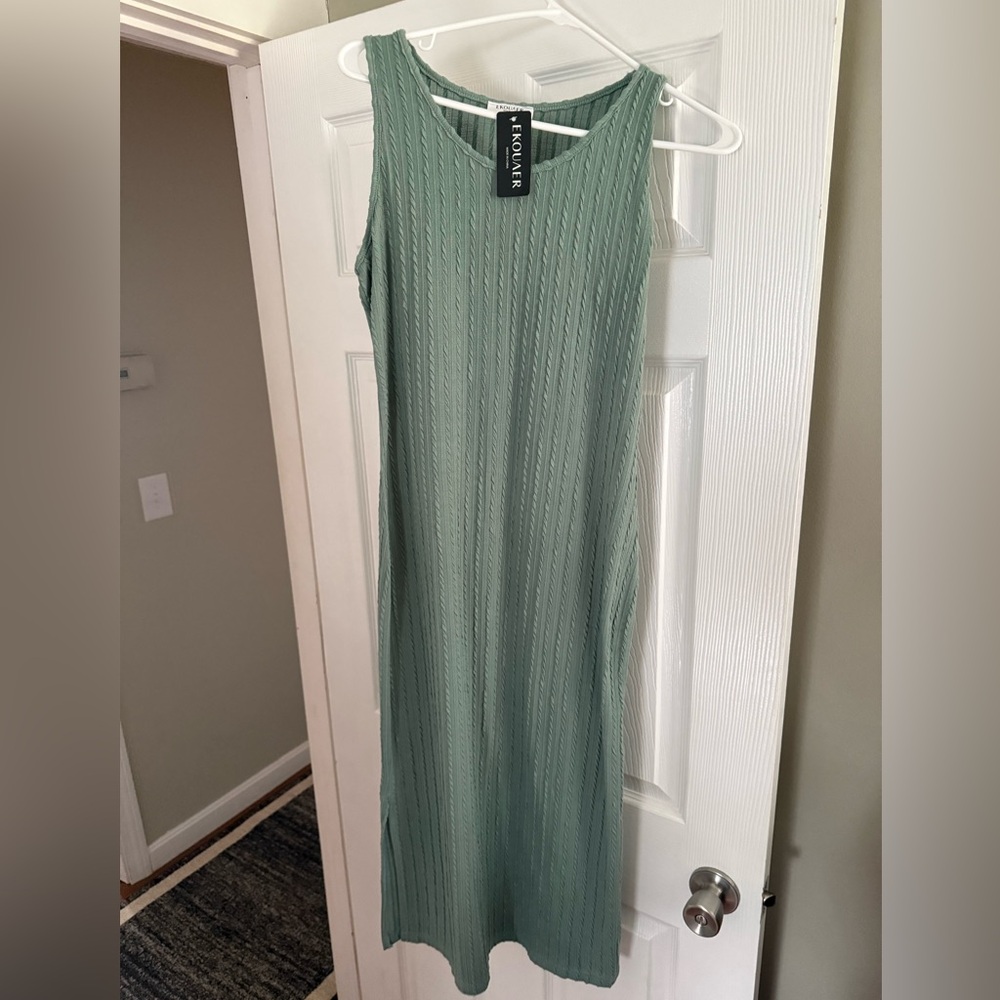 Ekouaer Green Sleeveless Ribbed Maternity Dress